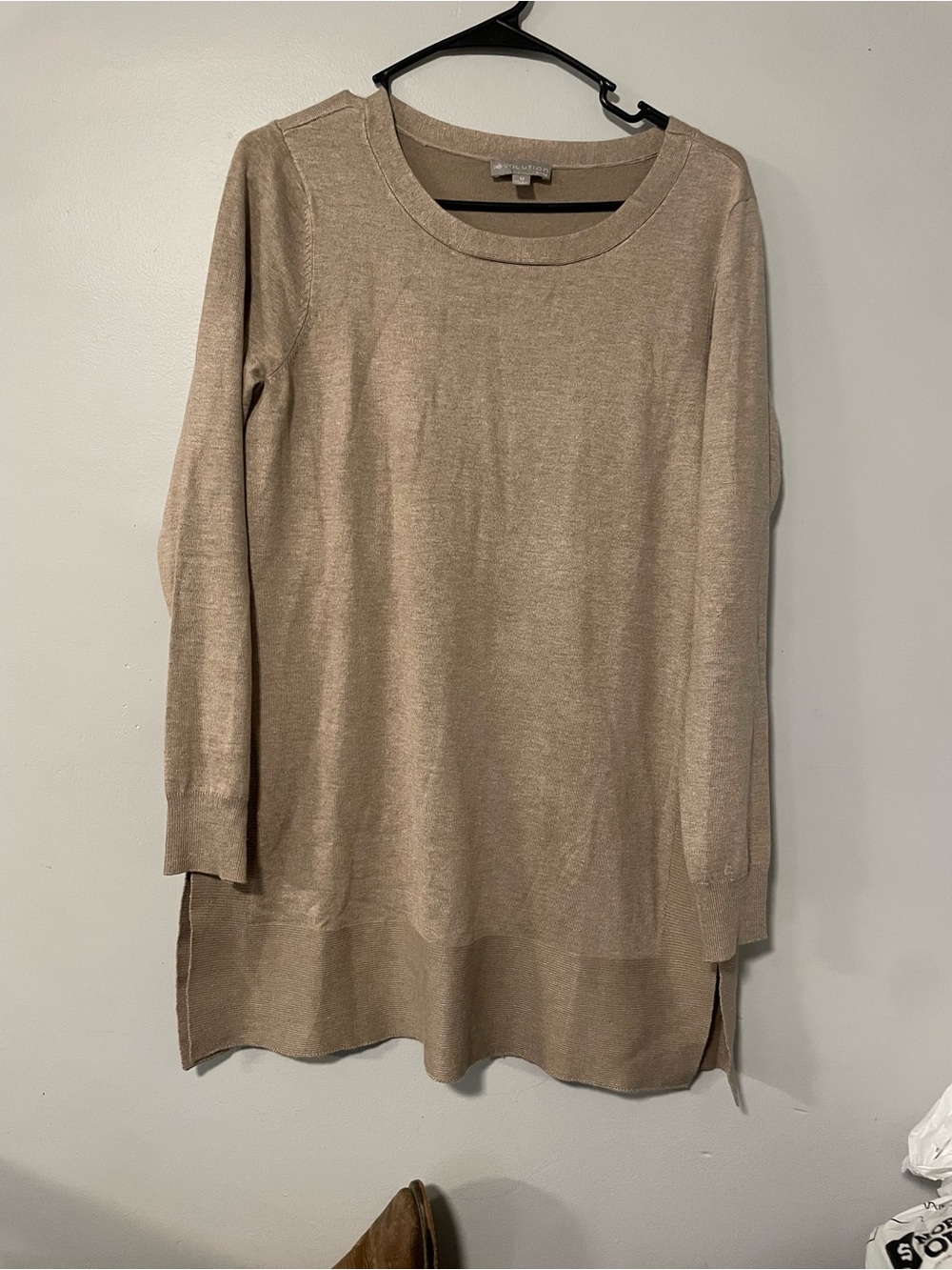 Evolution By Cyrus Women's Light Tan Long Sleeve Tunic Sweater Medium